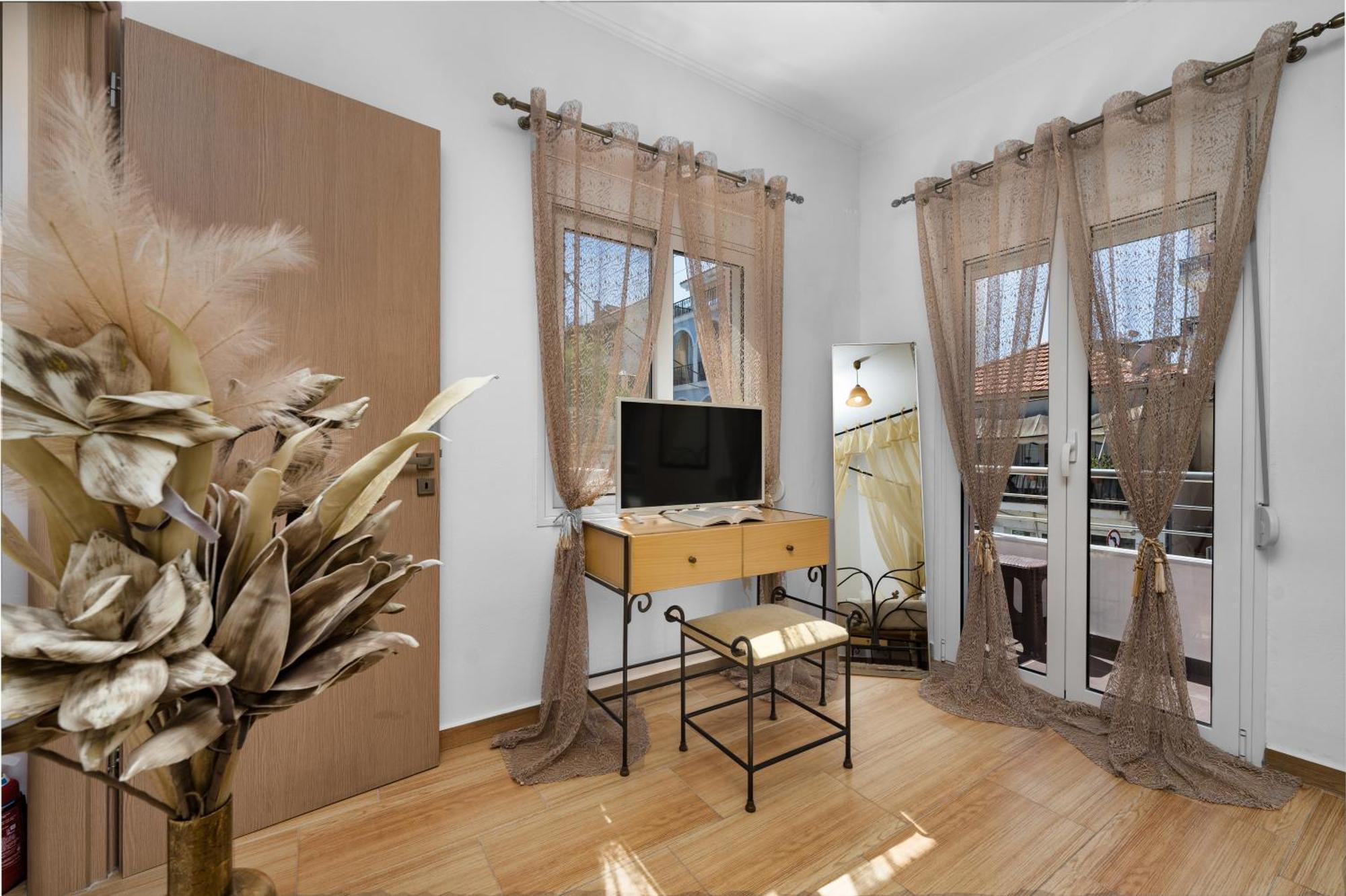 זקינטוס טאון Dennis City Center Elegant Apartment מראה חיצוני תמונה